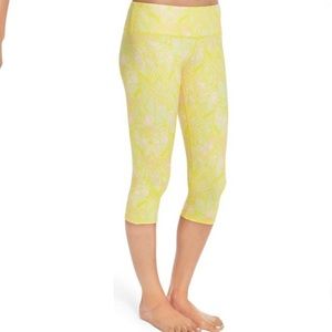 ALO capri leggings (small)